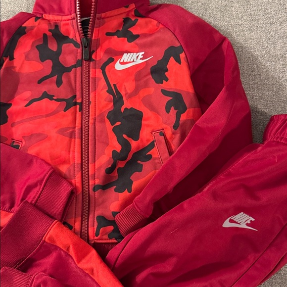3/$20- Nike Red Camo Tracksuit - Picture 2 of 2